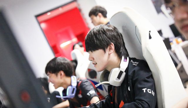 守给广厦施 守给广厦施